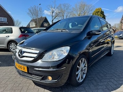 Mercedes-Benz B-klasse - 170 5 Drs Automaat Lees advertentie