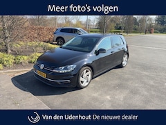 Volkswagen Golf - 1.5 TSI 130pk Comfortline / Navigatie / Parkeersensoren