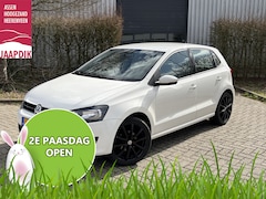 Volkswagen Polo - BJR 2013 1.2-12V 70 PK BlueMotion Comfortline STOELVERWARMING | AIRCO | ZWART LMV | CV