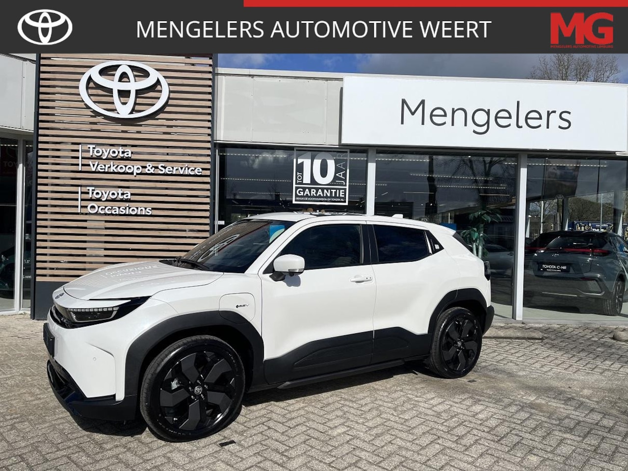 Toyota Urban Cruiser - Executive 61 kWh | Nu met EXTRA INRUILVOORDEEL VAN € 1.500,- - AutoWereld.nl
