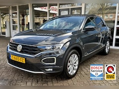 Volkswagen T-Roc - 2.0 TSI 4 Motion Sport R Line, Xenon, Carplay, Navi