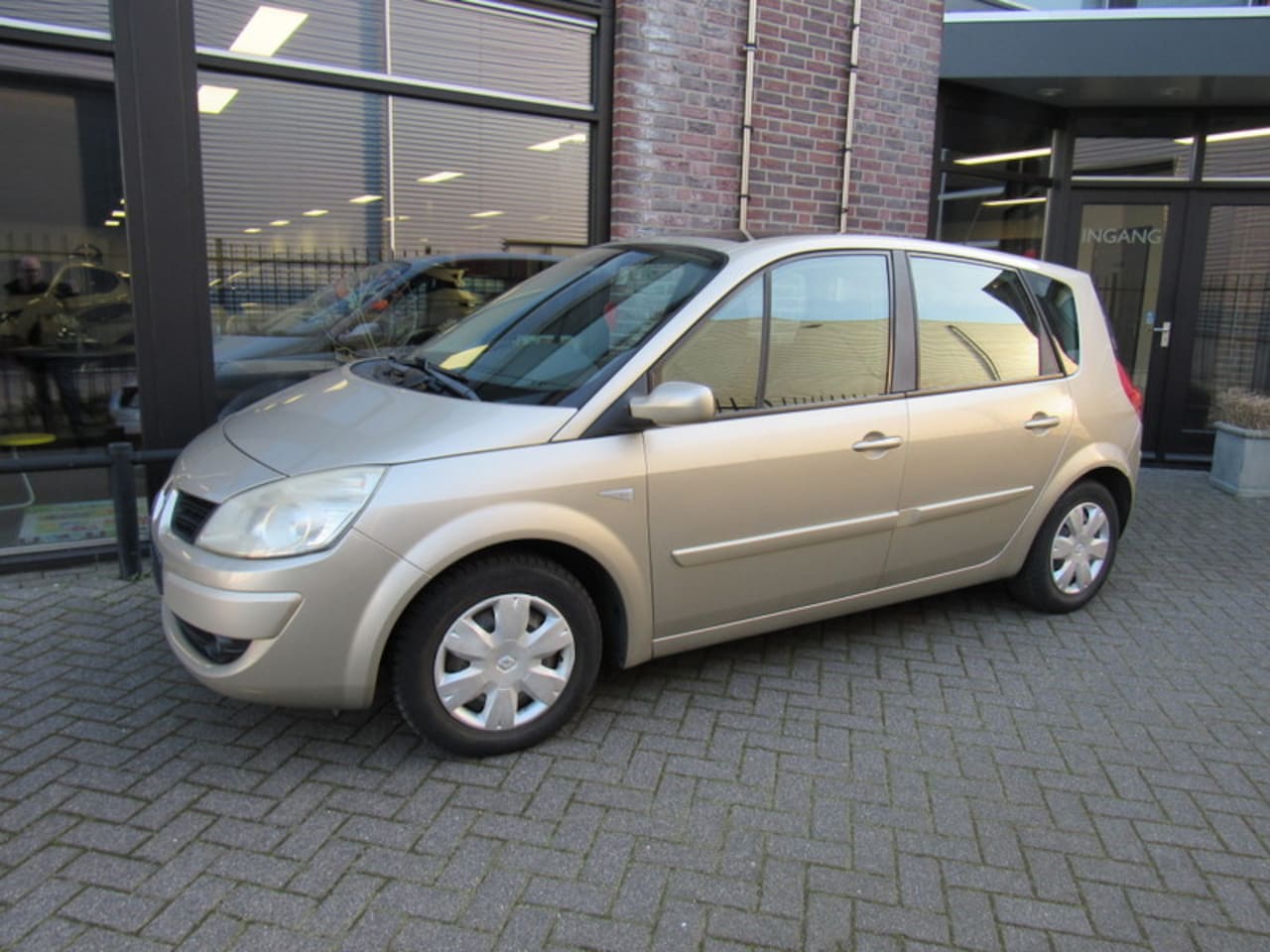 Renault Scénic - 1.6-16V Business Line 1.6 16V 82KW Business Line - AutoWereld.nl