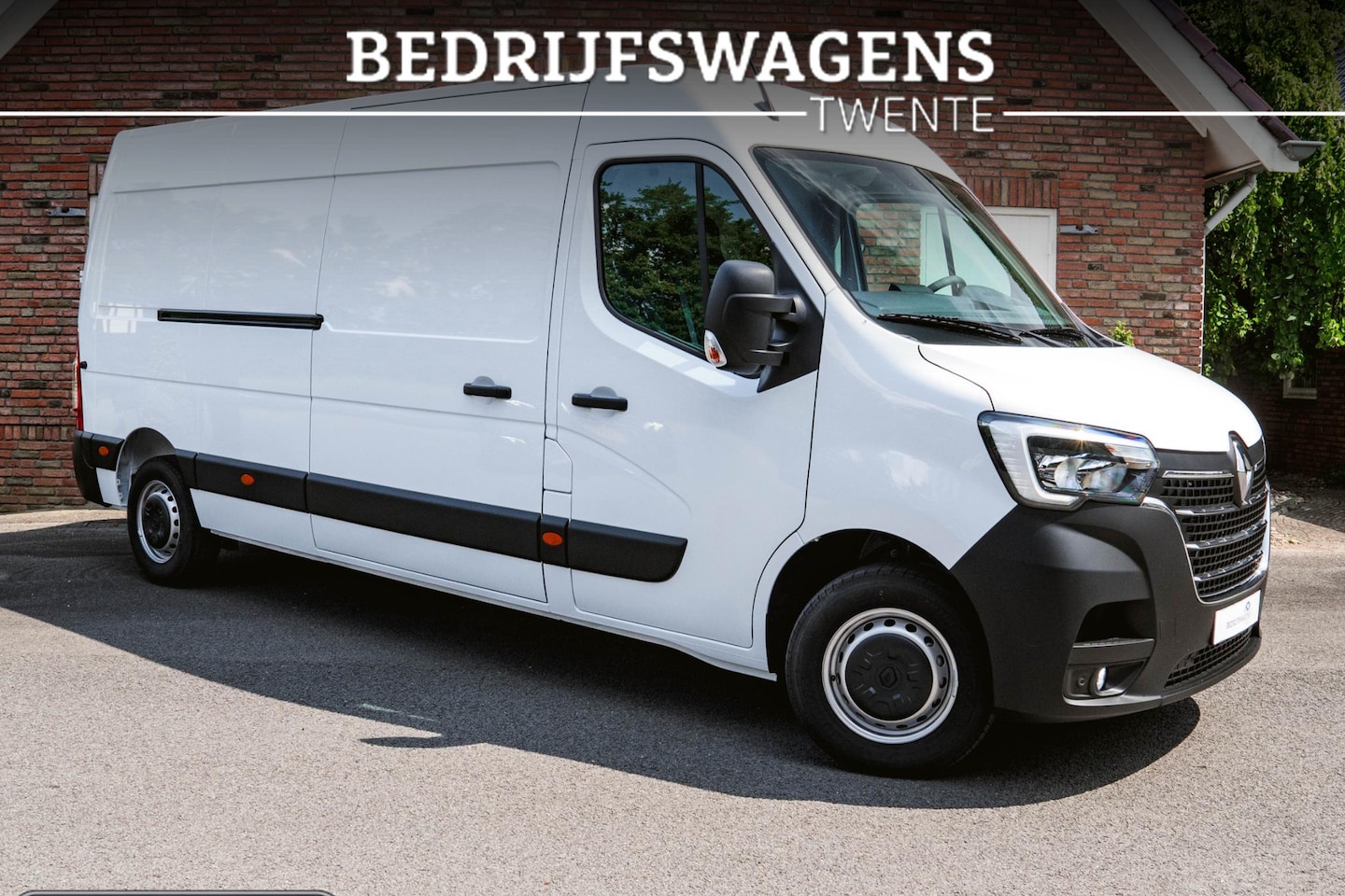 Renault Master - 2.3 dCi 135PK L3H2 NAVI CAMERA PDC V+A Renault Master T35 2.3 dCi 135 L3H2 Comfort - AutoWereld.nl