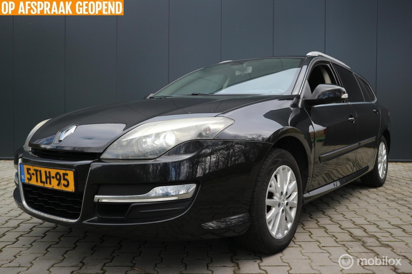 Renault Laguna Estate - 1.5 dCi Expression XENON/NAVIGATIE/PDC - AutoWereld.nl