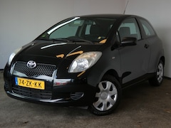 Toyota Yaris - 1.0 VVTi Spirit