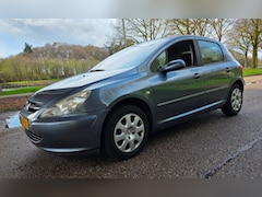 Peugeot 307 - 1.6-16V NL Auto - 5 Deurs - Keurige auto - Airco