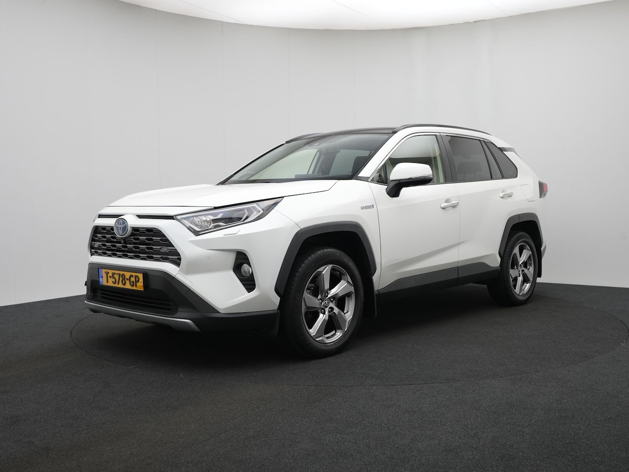 Toyota RAV4 - 2.5 Hybrid AWD Executive | Full Optie | Schuif/Kantel Dak | RECO 11-03 JB Inlichten bij bi - AutoWereld.nl