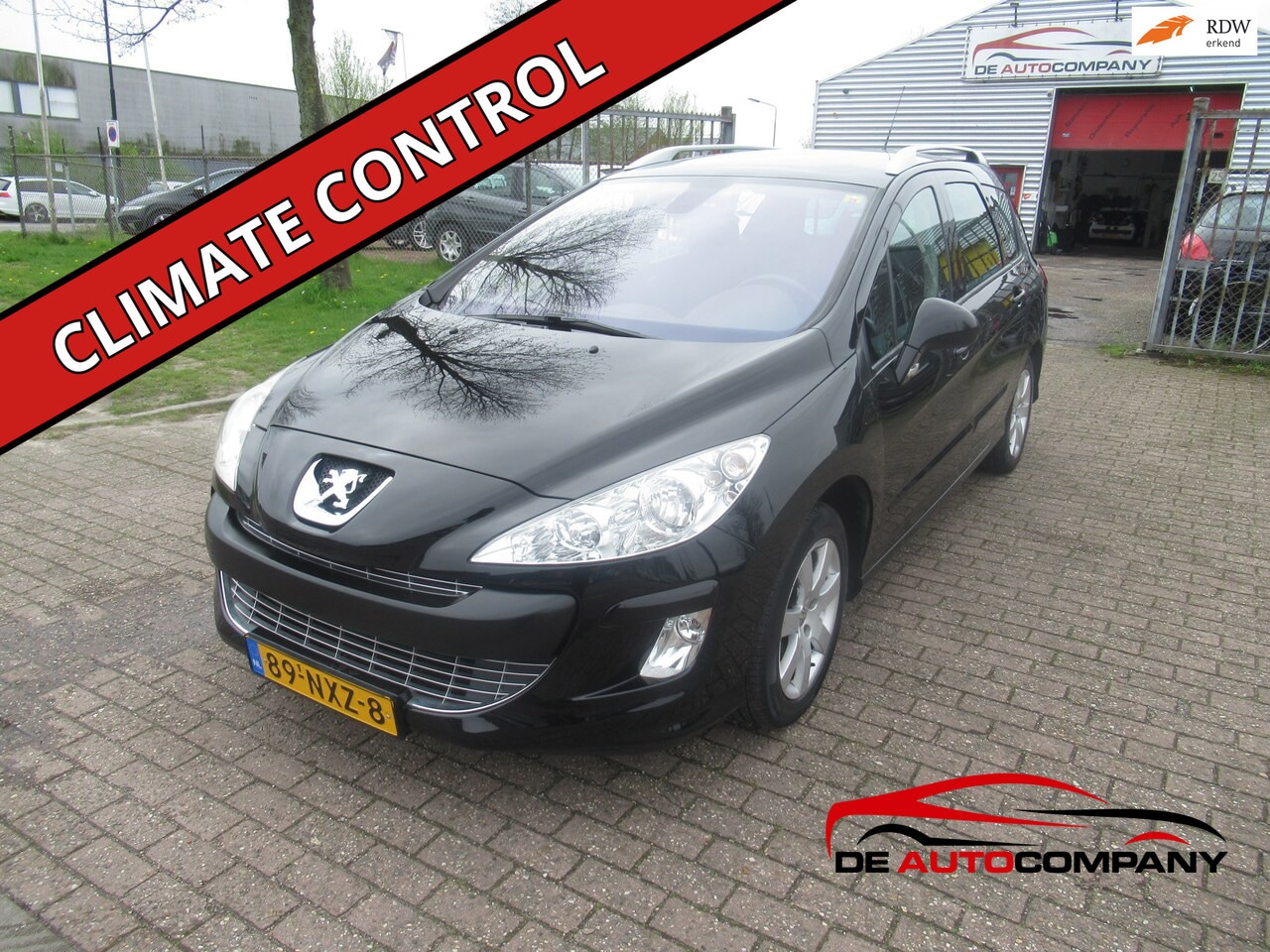 Peugeot 308 SW - 1.6 VTi XT - 2e Eigenaar | 7 Persoons - AutoWereld.nl