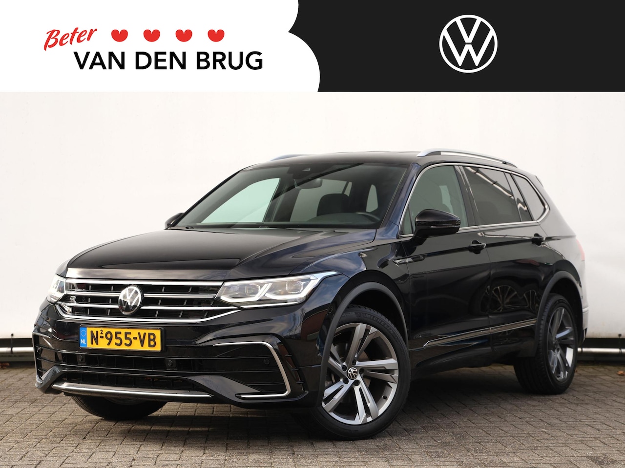 Volkswagen Tiguan Allspace - 1.5 TSI R-Line Business+ 150pk DSG | Trekhaak | LED Matrix | App Connect | Lichtmetalen ve - AutoWereld.nl