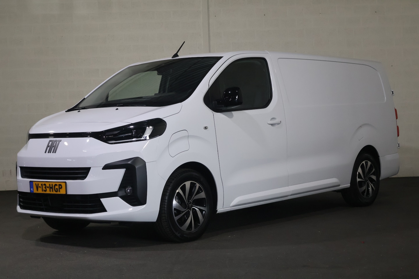 Fiat E-Scudo - L3 75 kWh Airco Navigatie Camera (Wordt verwacht) - AutoWereld.nl