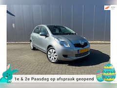 Toyota Yaris - 1.3 VVTi Terra|DEALEROH|AIRCO|CRUISE|TREKHK|5DRS