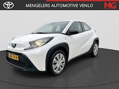 Toyota Aygo X - 1.0 VVT-i MT Play RIJKLAAR | Airco | Camera | Cruise Control Adaptief | Navi via App