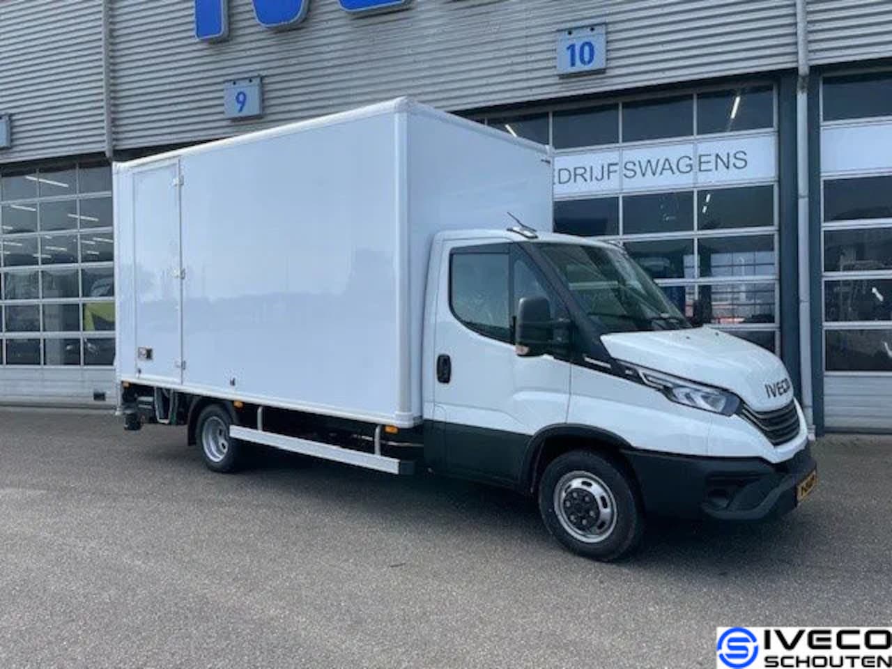 Iveco Daily - 40C16 A8 bakwagen met lift Euro 6 - AutoWereld.nl