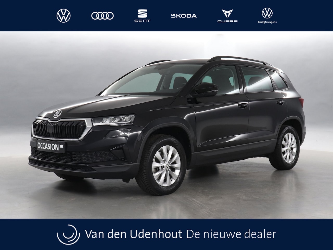 Skoda Karoq - 1.5 TSI 150pk ACT Business Edition DSG / Navigatie / Cruise Control / Parkeersensoren - AutoWereld.nl