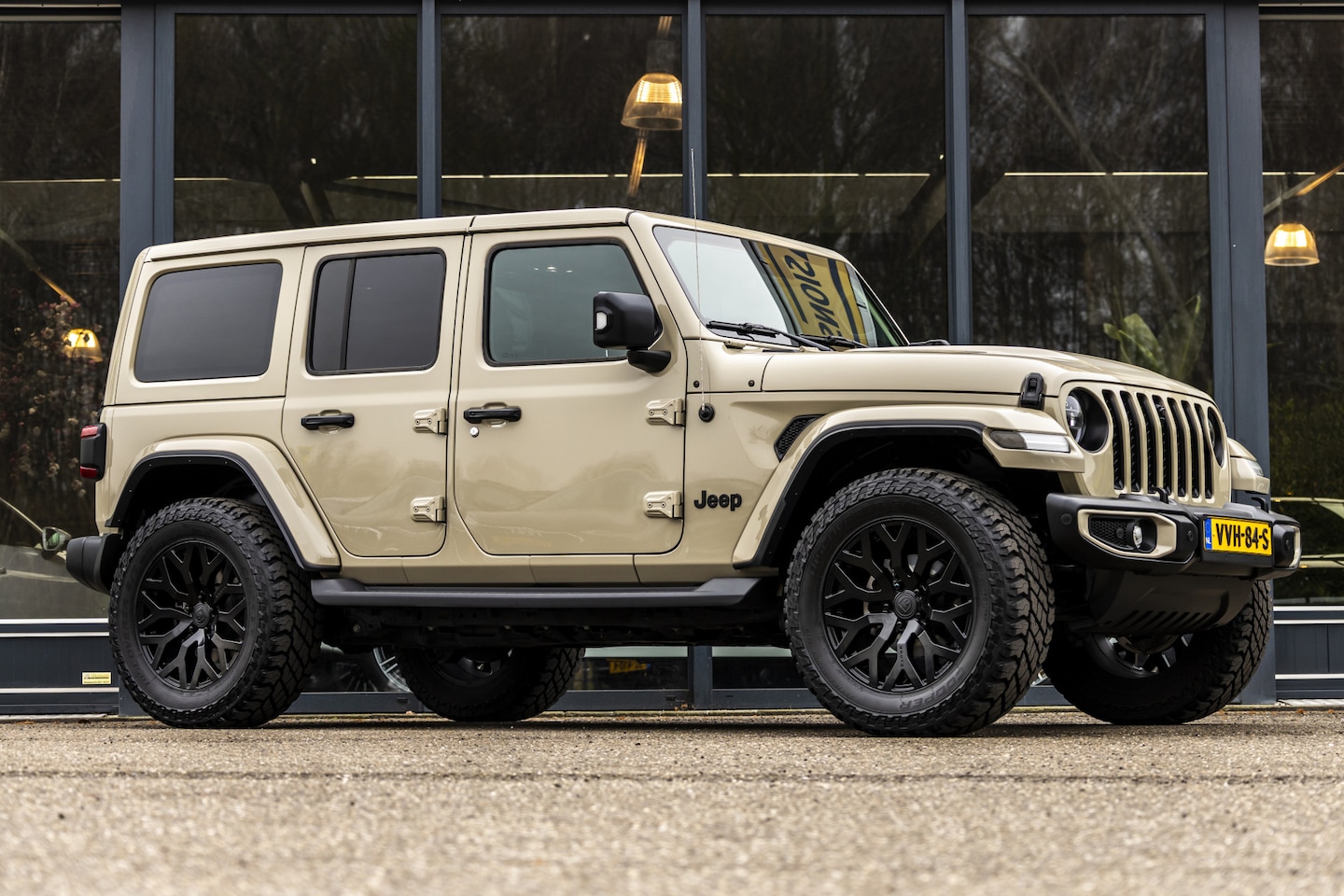 Jeep Wrangler Unlimited - Rubicon Brut wielen grijs kenteken EX.BTW - AutoWereld.nl