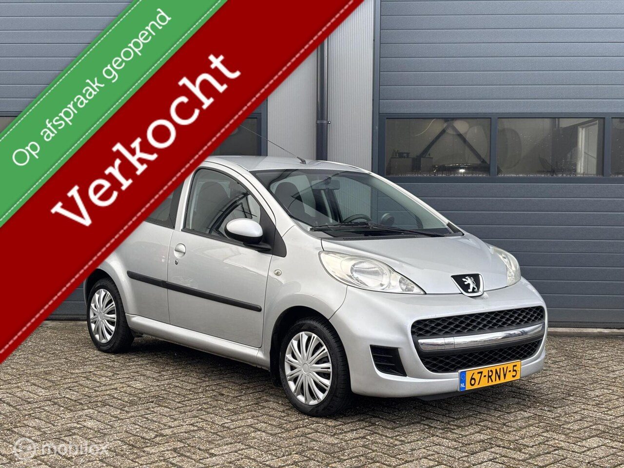 Peugeot 107 - 1.0-12V Sportium CarPlay Radio // Bwj 2011 - AutoWereld.nl