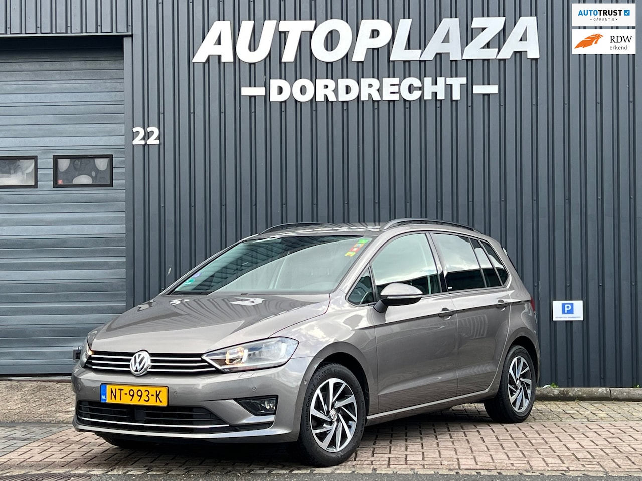 Volkswagen Golf Sportsvan - 1.2 TSI Connected Series TREKHAAK| STOELVERW.| - AutoWereld.nl