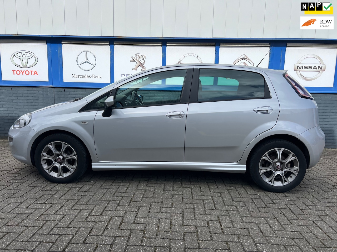 Fiat Punto Evo - 0.9 TwinAir Pop 2013 107000km 4495eu - AutoWereld.nl