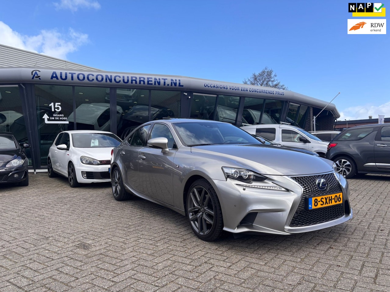 Lexus IS - 300h F Sport Line 300h F Sport Line, Leder, Dakje, Vol optie, Inruil mogelijk. - AutoWereld.nl