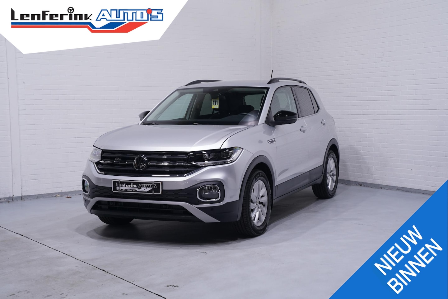 Volkswagen T-Cross - 1.0 TSI R-Line Navi Stoelverwarming Camera Apple carplay/Android auto PDC v+a - AutoWereld.nl