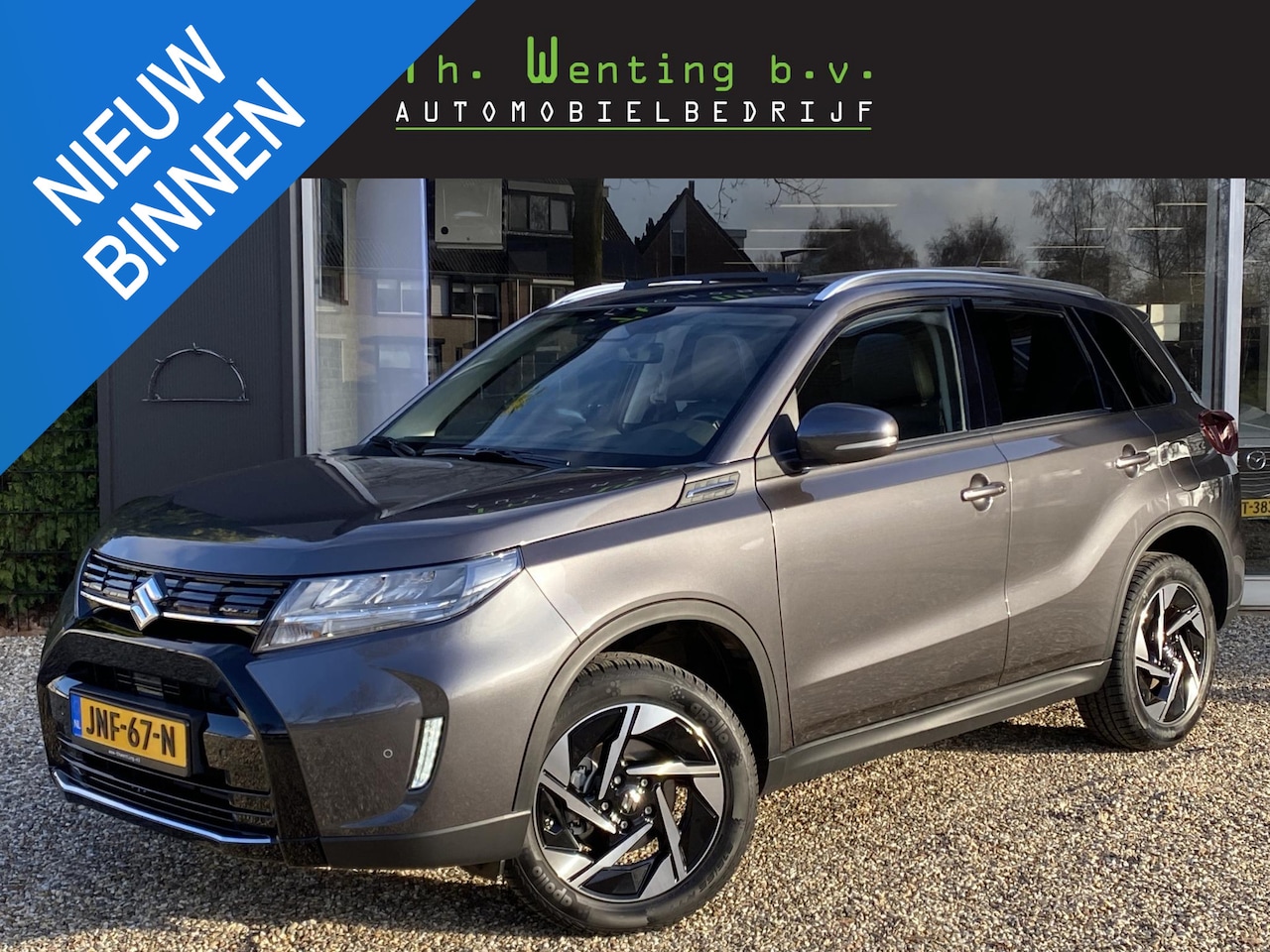 Suzuki Vitara - 1.5 Hybrid Style | Panoramadak | Adaptieve Cruise Control | Keyless Entry | Stoelverwarmin - AutoWereld.nl