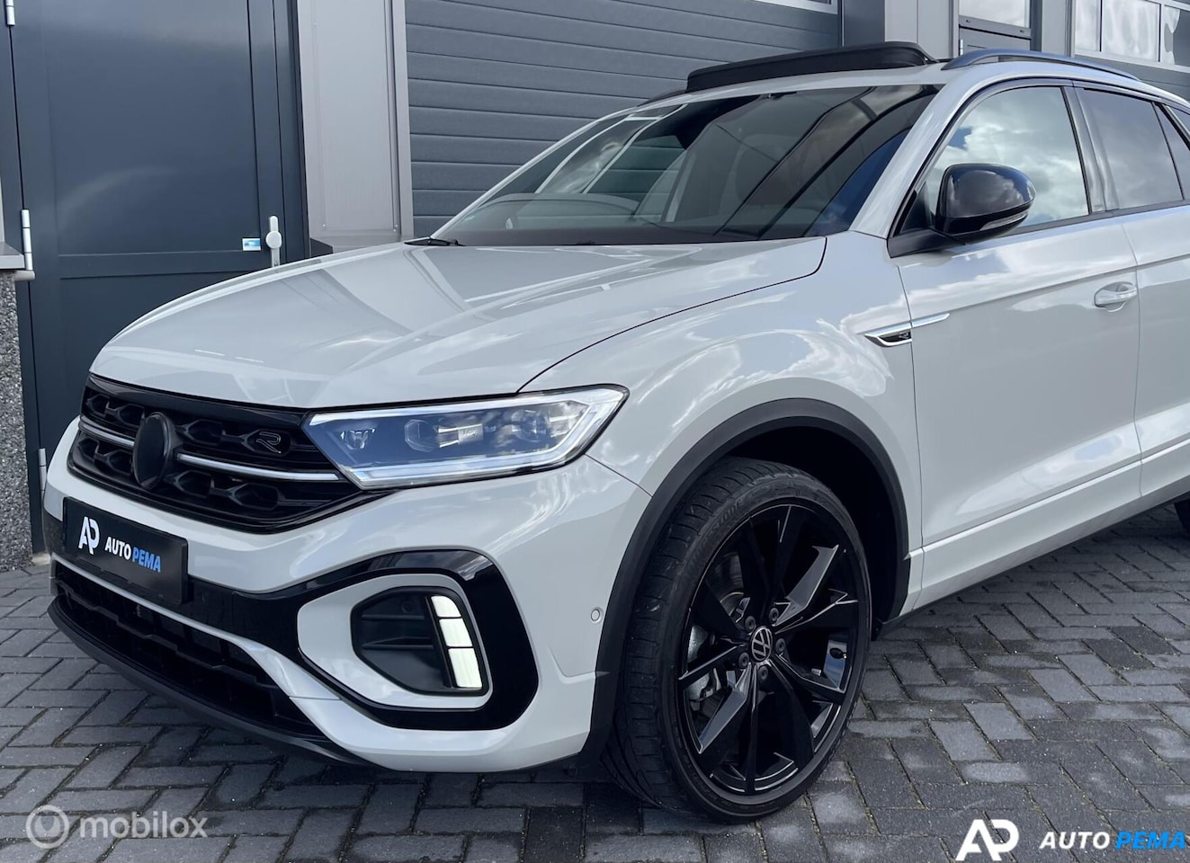 Volkswagen T-Roc - 1.5 TSI DSG 3xR-Line 150PK Key Vol - AutoWereld.nl