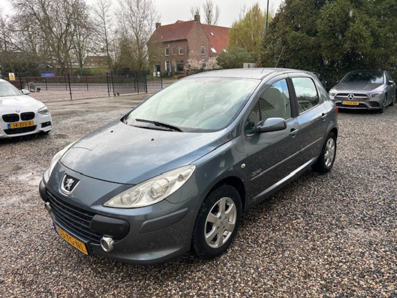 Peugeot 307 - 1.6-16V Oxygo AUTOMAAT !TREKHAAK! - AutoWereld.nl