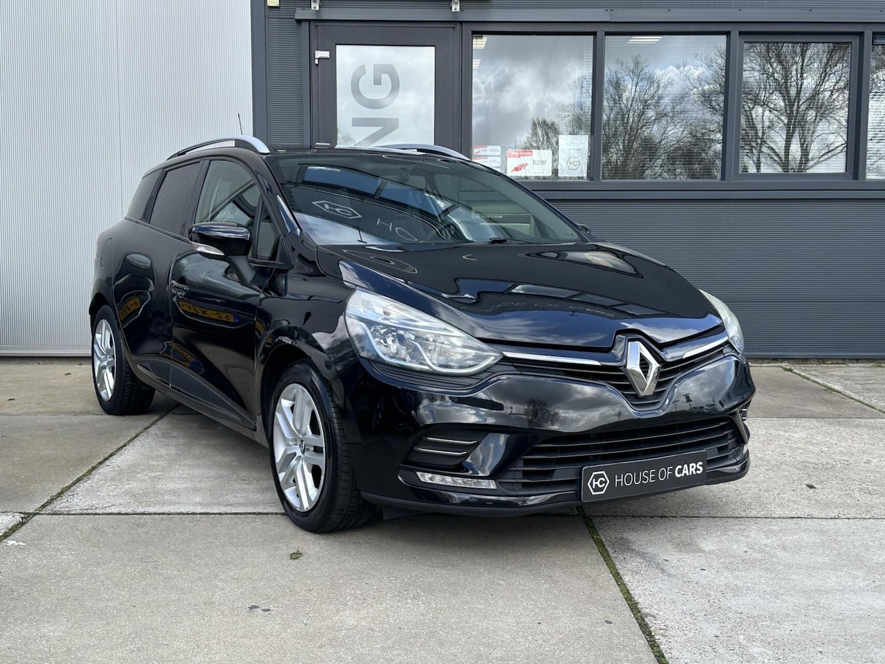 Renault Clio Estate - 0.9 TCe Zen Airco Cruise Navi LED NAP - AutoWereld.nl