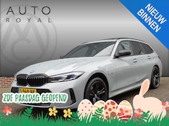 BMW 3-serie Touring - 320e M-SPORT | PANORAMADAK| LEDER SPORT INTERIEUR| HEAD-UP DISPLAY| BORDENHERKENNING| DODE