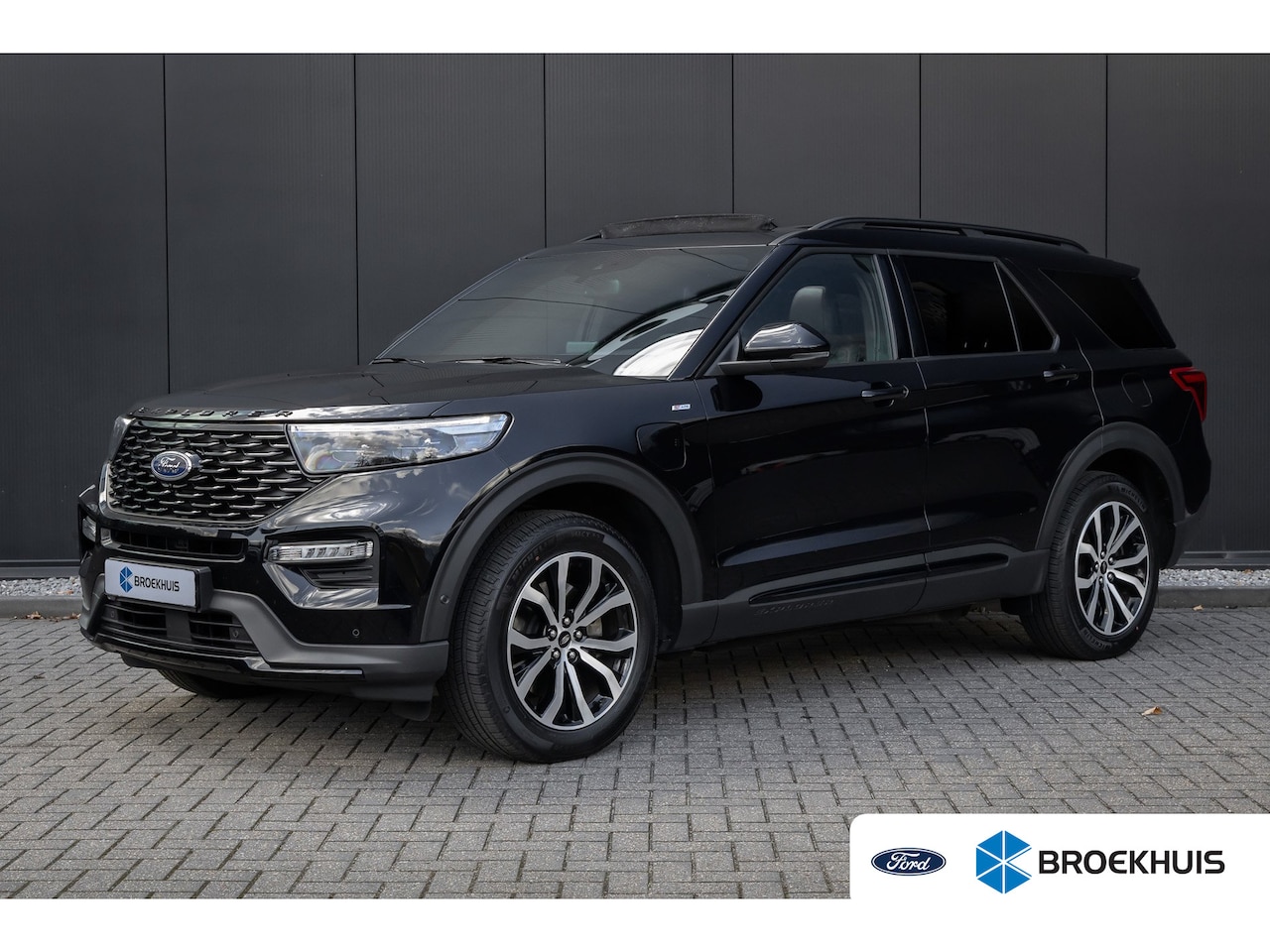 Ford Explorer - 3.0 V6 457 pk E.B. PHEV ST-Line | Pano-dak | Standkachel | Adapt. Cruise | BLIS | Alle opt - AutoWereld.nl