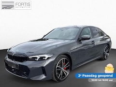BMW 3-serie - 330iA M-SPORT Pro * LED, LC Prof, SCHUIF/KANTEL, ACC, 19-inch LMV, HuD, TREKH * € 23.650,