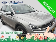 Volkswagen Tiguan - 1.5 TSI ACT Highline | 150pk | Trekhaak | Stoelverwarming | Parkeersensoren Voor & Achter