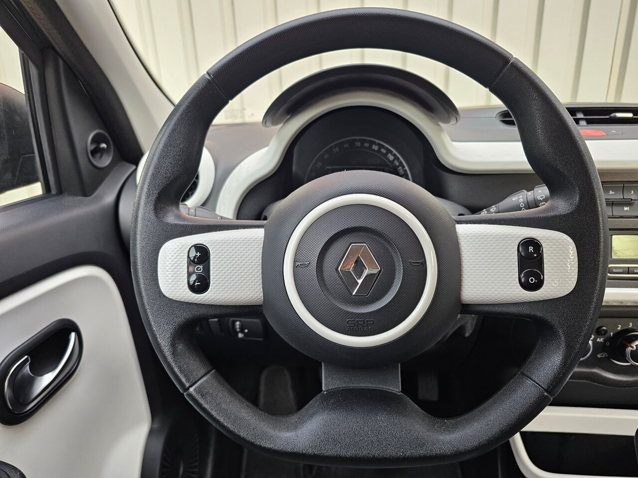 Renault Twingo - 1.0 SCe Expression 5-drs! APK! Airco! NAP!