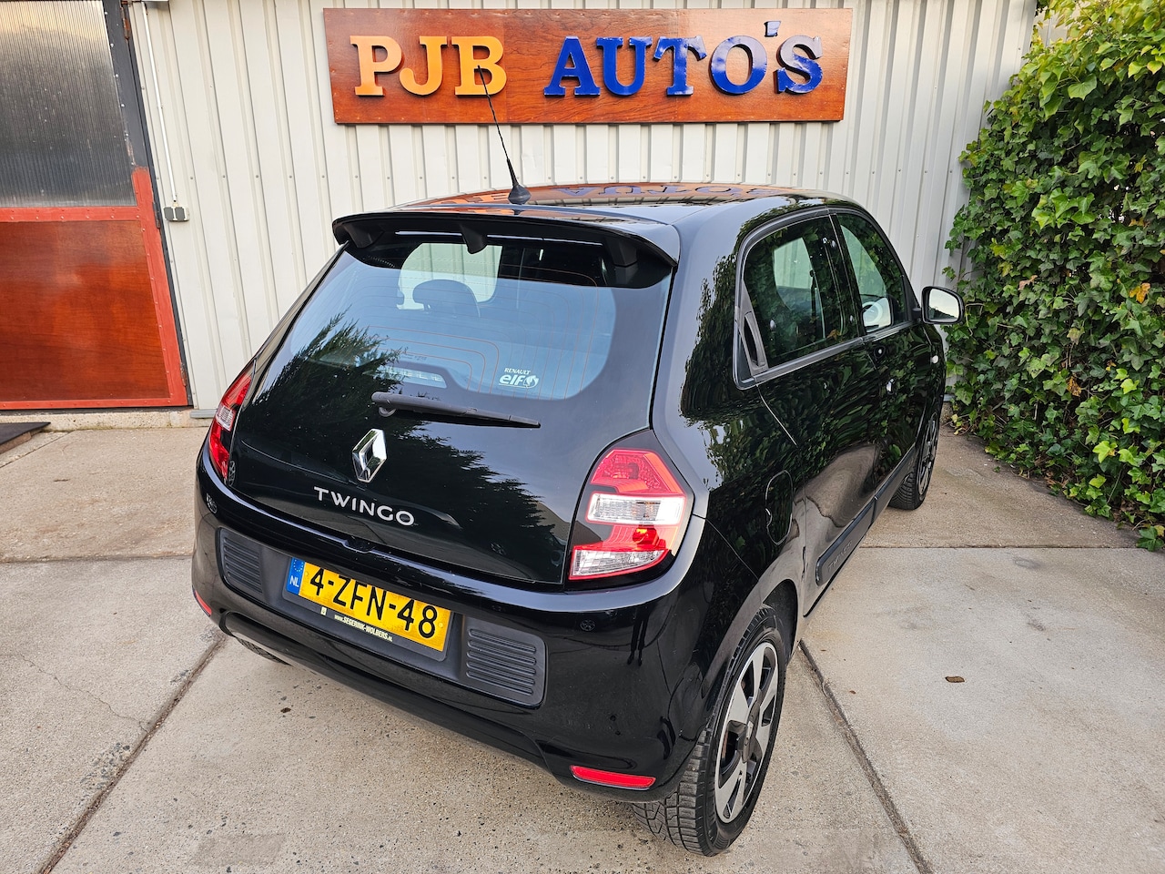 Renault Twingo - 1.0 SCe Expression 5-drs! APK! Airco! NAP!
