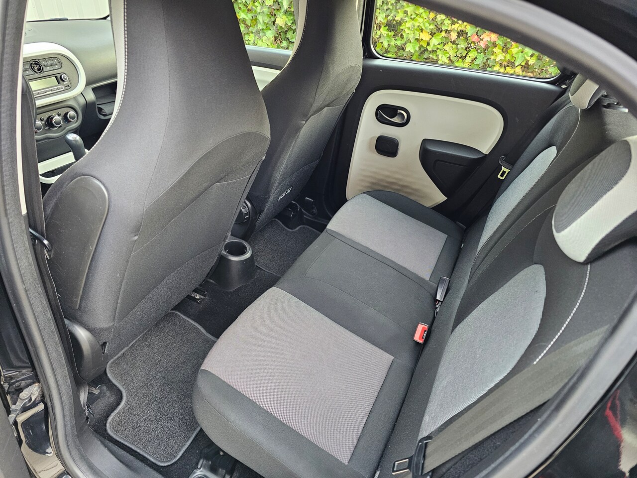 Renault Twingo - 1.0 SCe Expression 5-drs! APK! Airco! NAP!