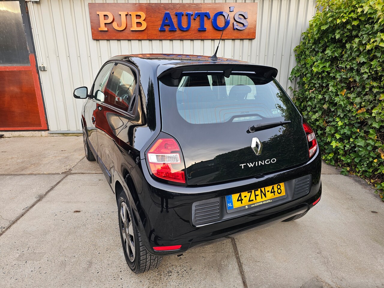 Renault Twingo - 1.0 SCe Expression 5-drs! APK! Airco! NAP!