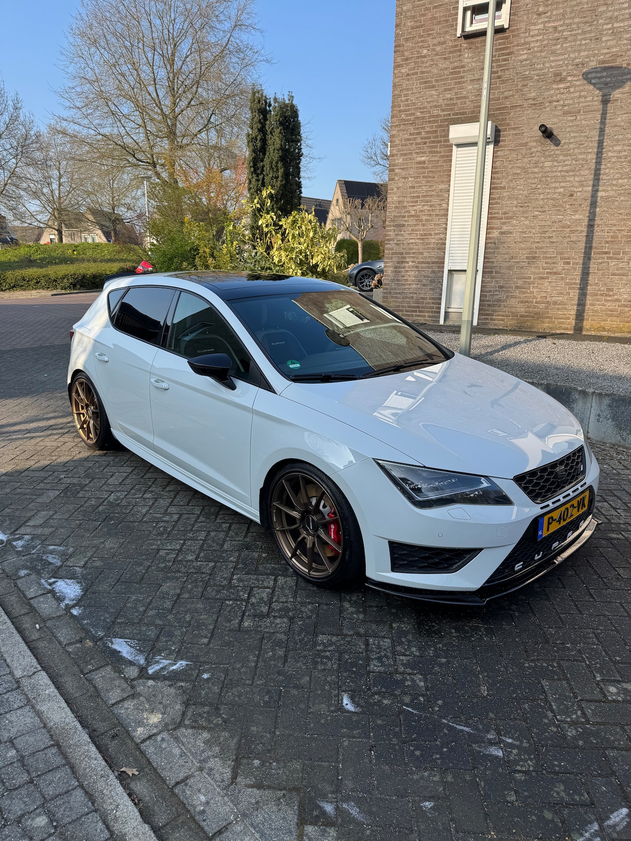 SEAT LEON