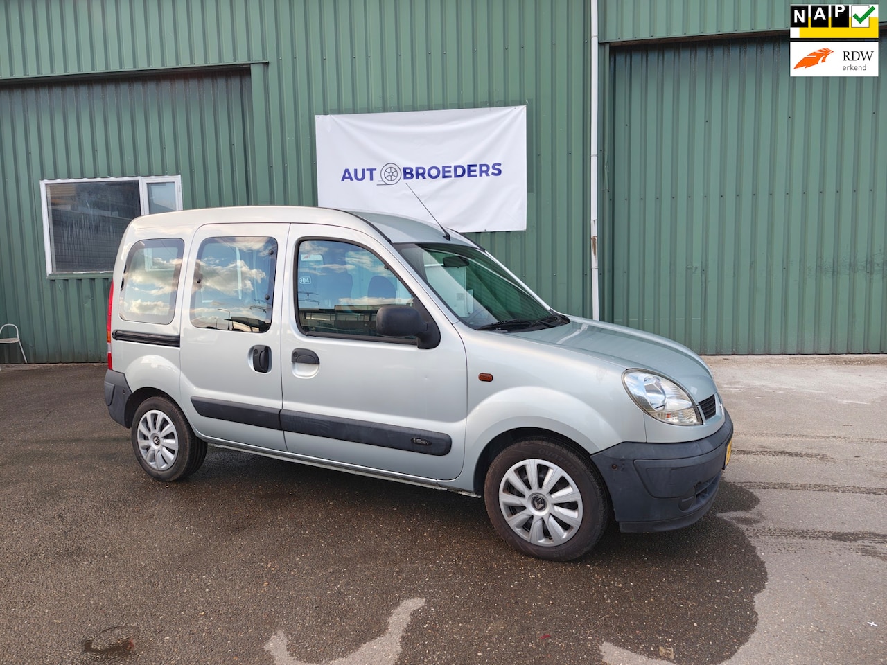 Renault Kangoo - 1.6-16V Privilège - GOED ONDERHOUDEN - TREKHAAK - AUTOMAAT - AIRCO - AutoWereld.nl