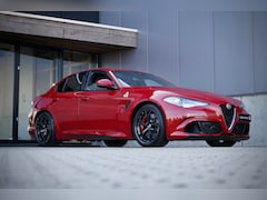 Alfa Romeo Giulia - 2.9 V6 Quadrifoglio M6