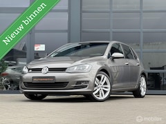 Volkswagen Golf - 1.4 TSI ACT R-LINE / XENON, LED