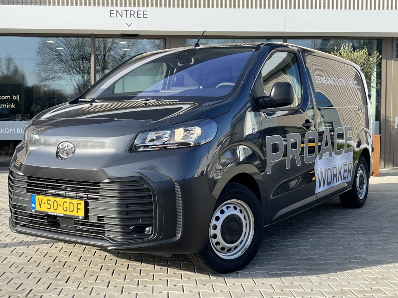 Toyota ProAce Electric Worker - Long Challenger L2 Extra Range 75 kWh | Parkeersensoren | Lat-om-lat - AutoWereld.nl