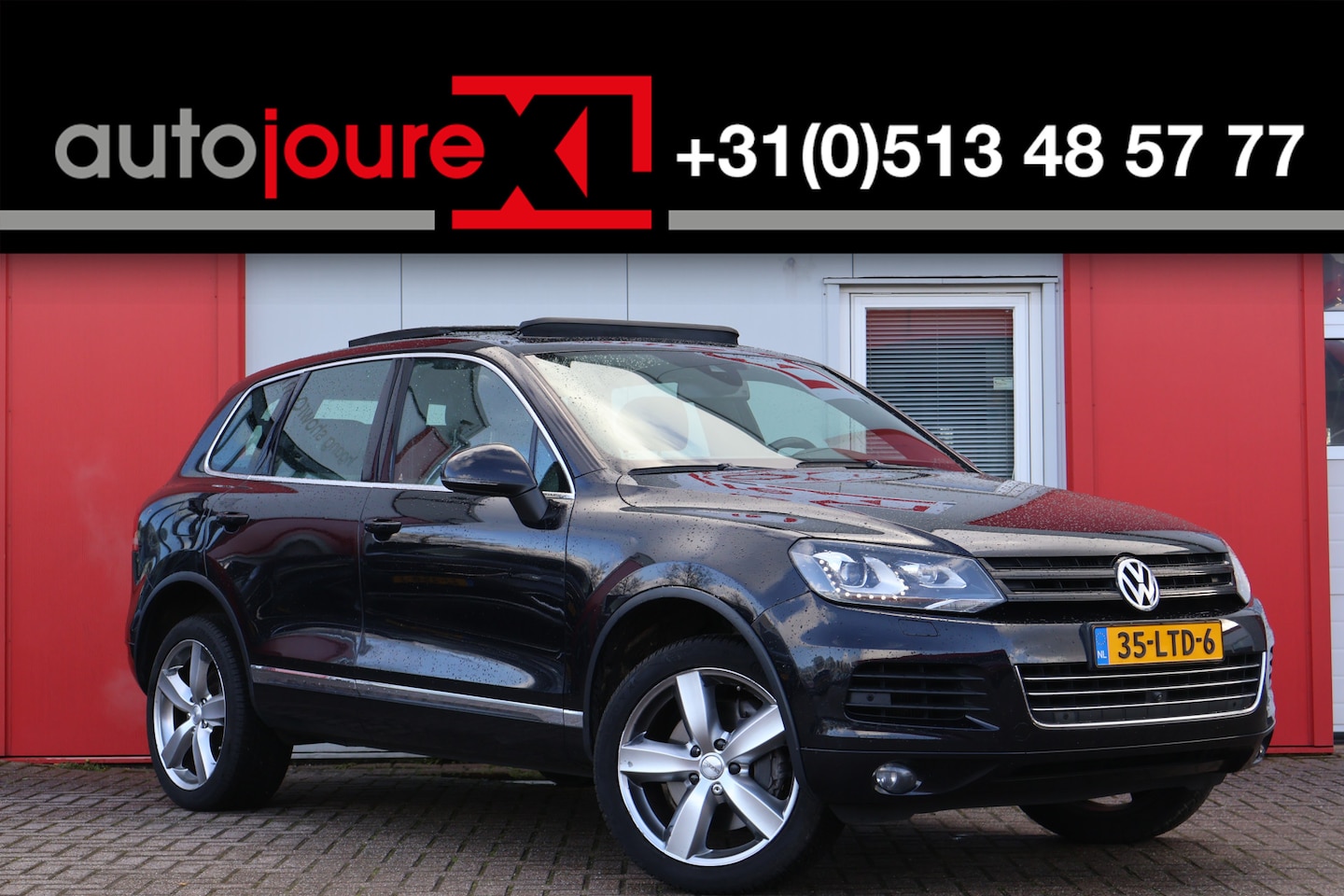 Volkswagen Touareg - 3.0 TSI Hybrid Highline | Luchtvering | Panoramadak | Leder | Trekhaak | - AutoWereld.nl