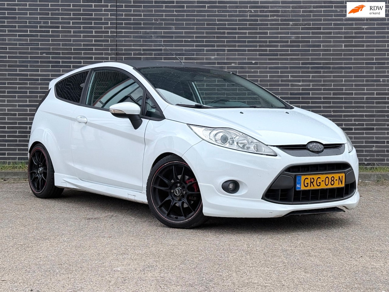 Ford Fiesta - 1.6 Sport APK! - AutoWereld.nl