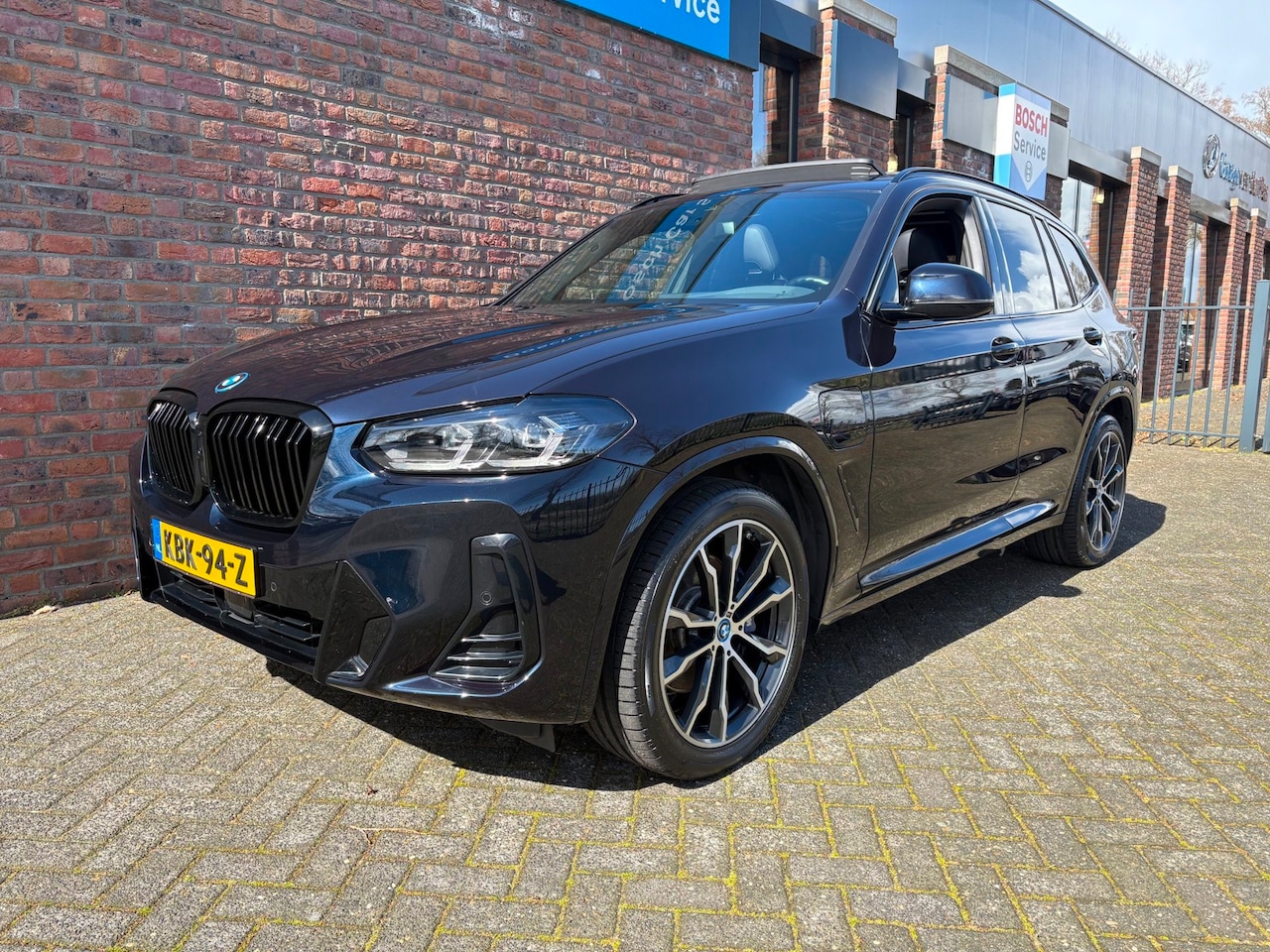 BMW X3 - XDrive30e High Executive M-sport Panoramadak|M-stoelen|Head-up|Camera - AutoWereld.nl