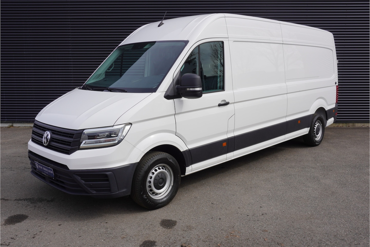 Volkswagen Crafter - 35 177pk L4H3/L3H2 LED Apple Carplay Parkeersensoren Camera 3-Zits Multifunctioneel stuurw - AutoWereld.nl