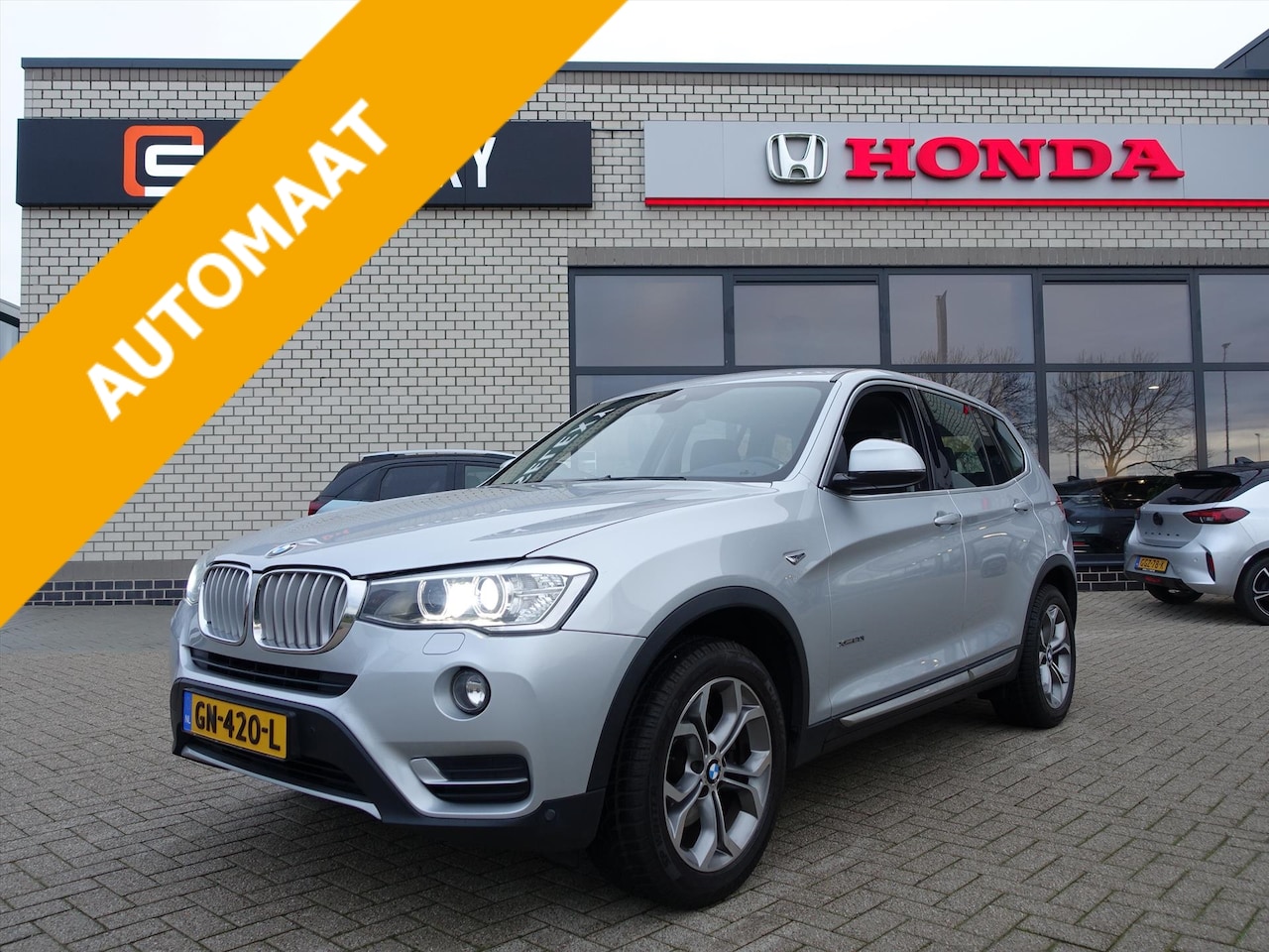 BMW X3 - xDrive 20i 184pk Aut. Executive Trekhaak - AutoWereld.nl