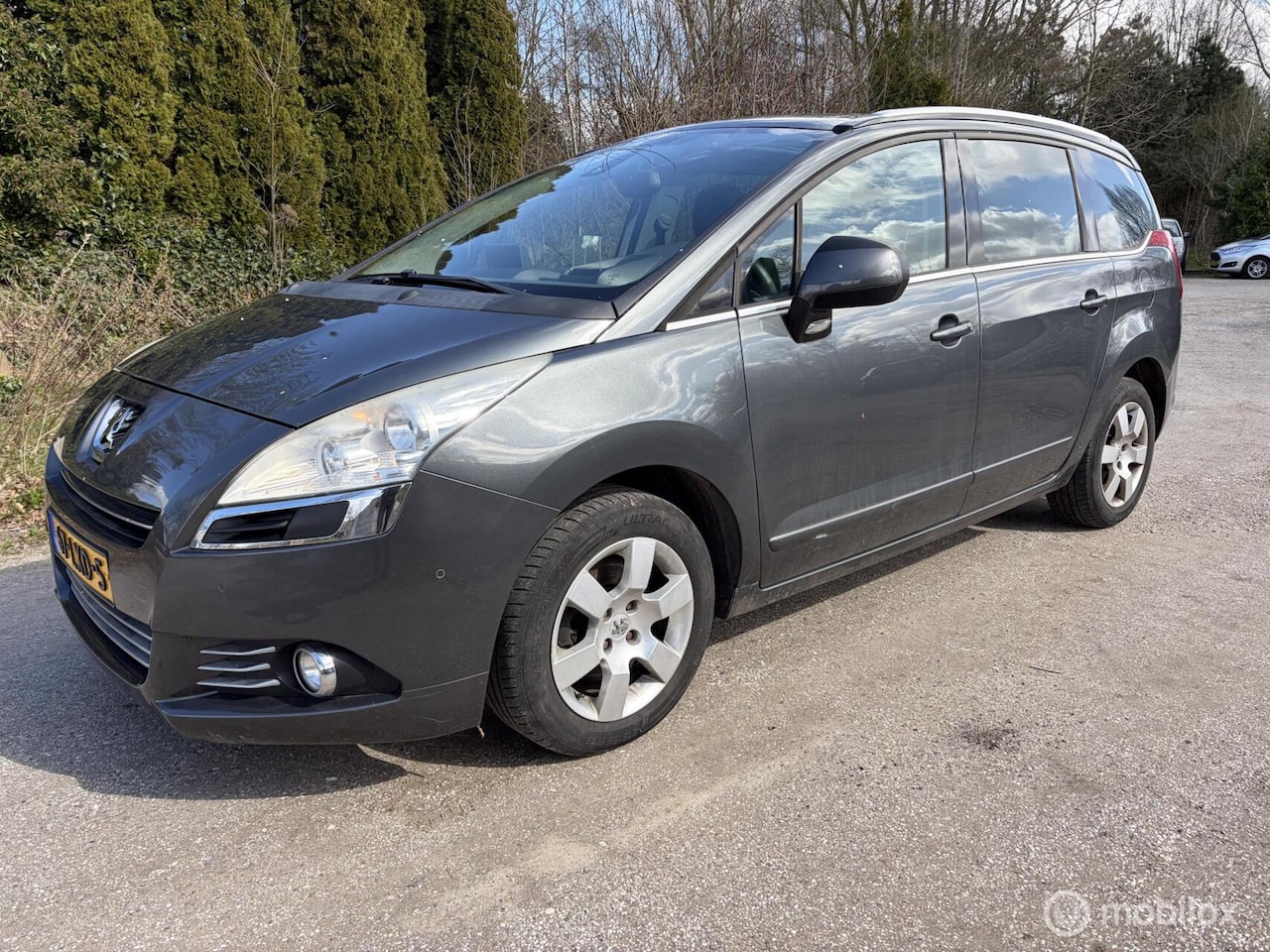 Peugeot 5008 - 1.6 THP GT 7-Persoons, Motor loopt onregelmatig! - AutoWereld.nl