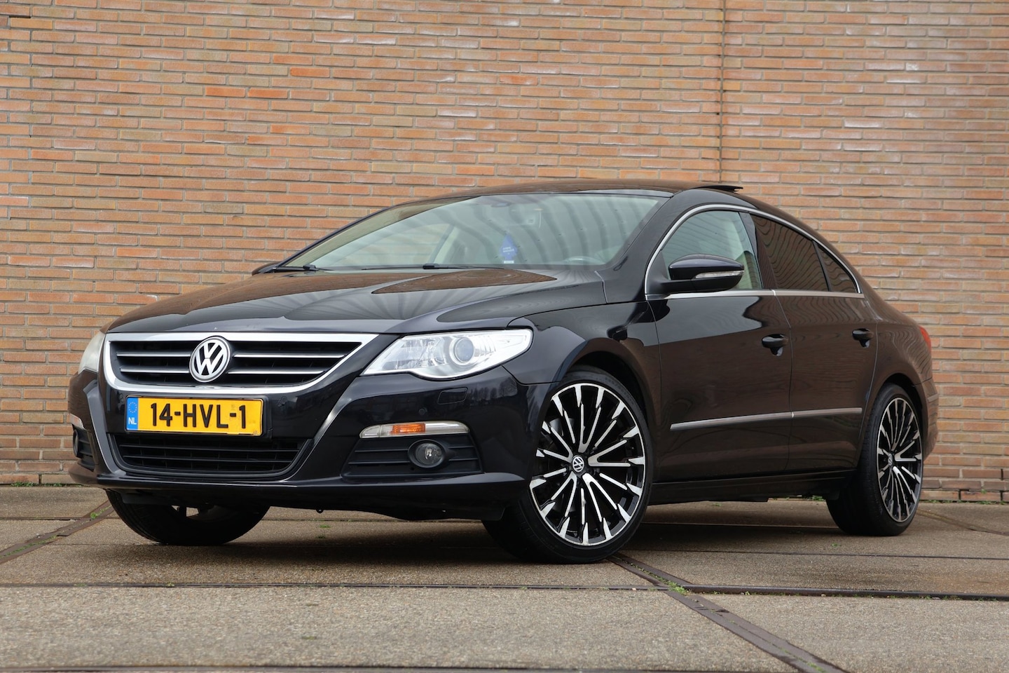 Volkswagen Passat CC - 2.0 TSI |Pano|Leder|Navi|Stoelverw - AutoWereld.nl