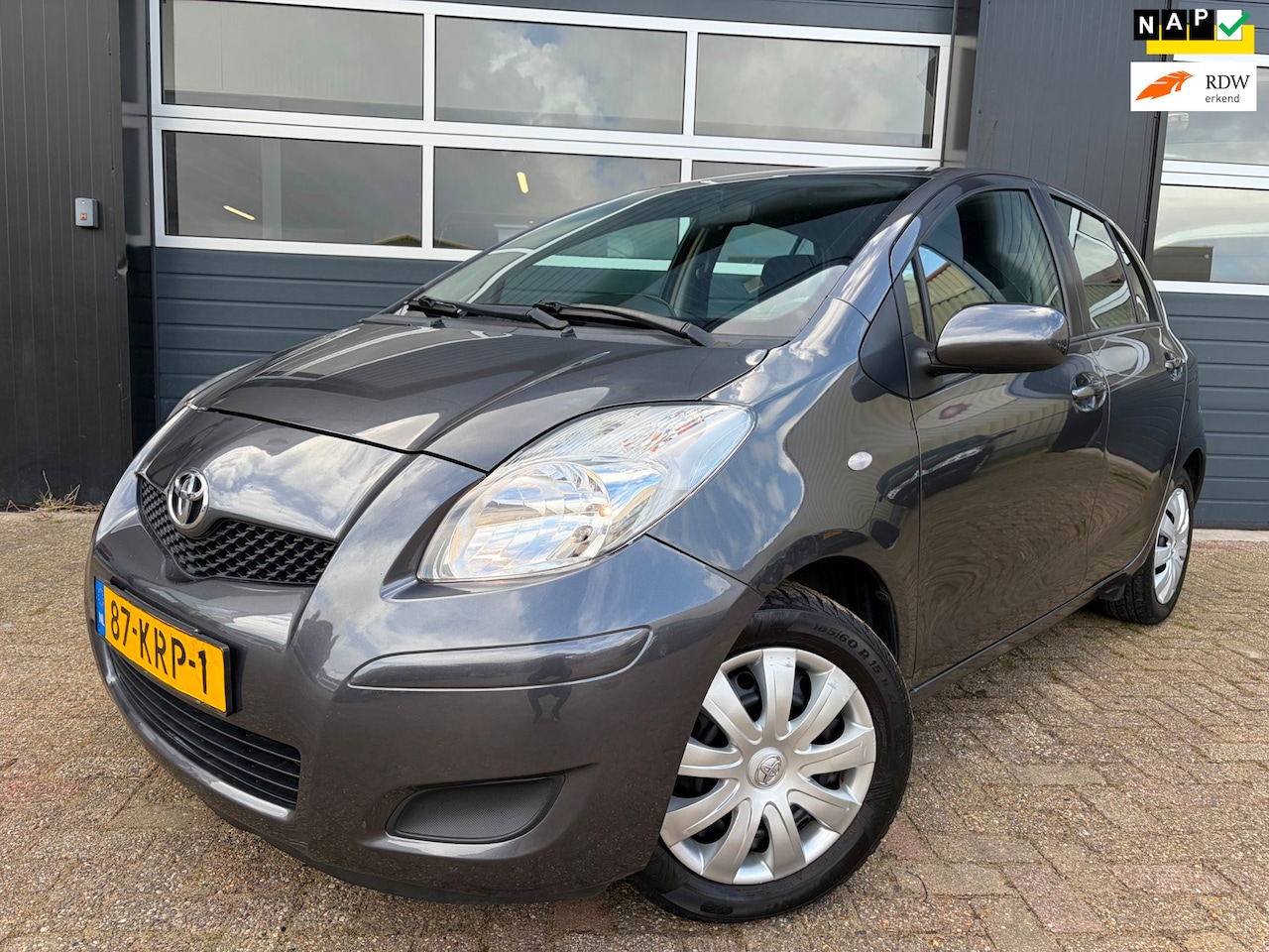 Toyota Yaris - 1.3 VVTi Aspiration|Airco|Trekhaak|Navi| - AutoWereld.nl