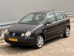 Volkswagen Polo - 1.4-16V Comfortline